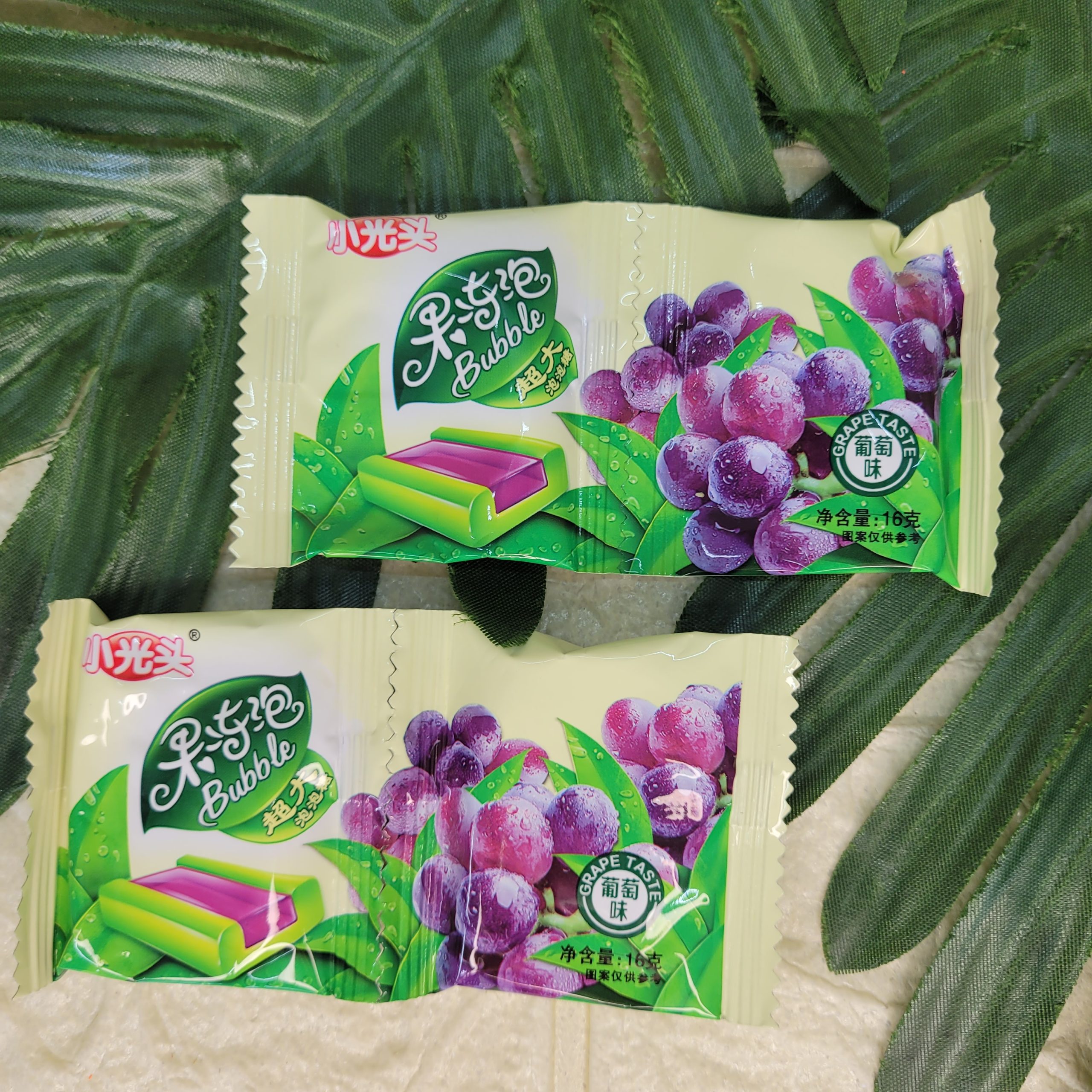 Резинка жевательная, виноград 1 шт. 8г.