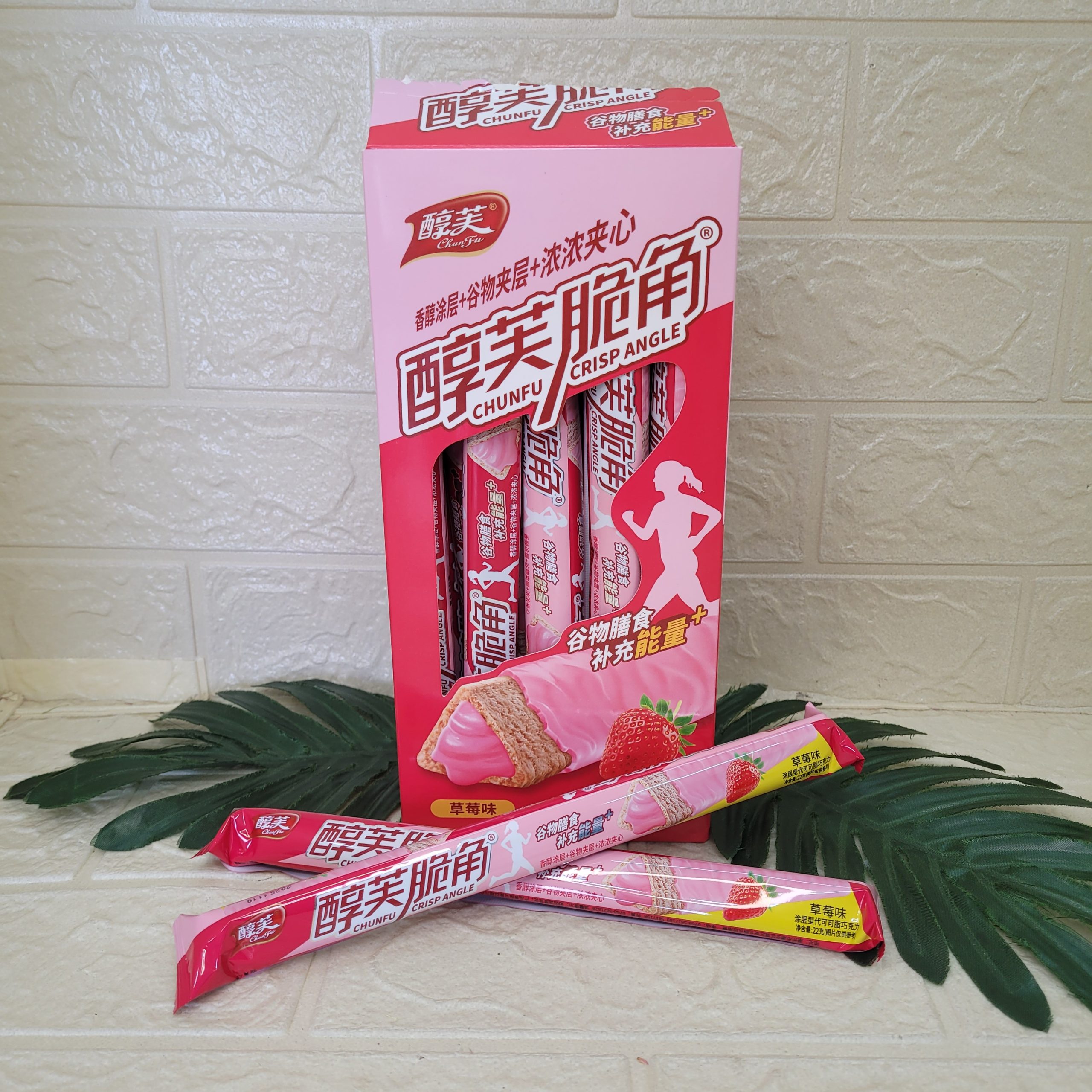 Батончик CHUNFU CRISP ANGLE с клубничной начинкой 22гр.