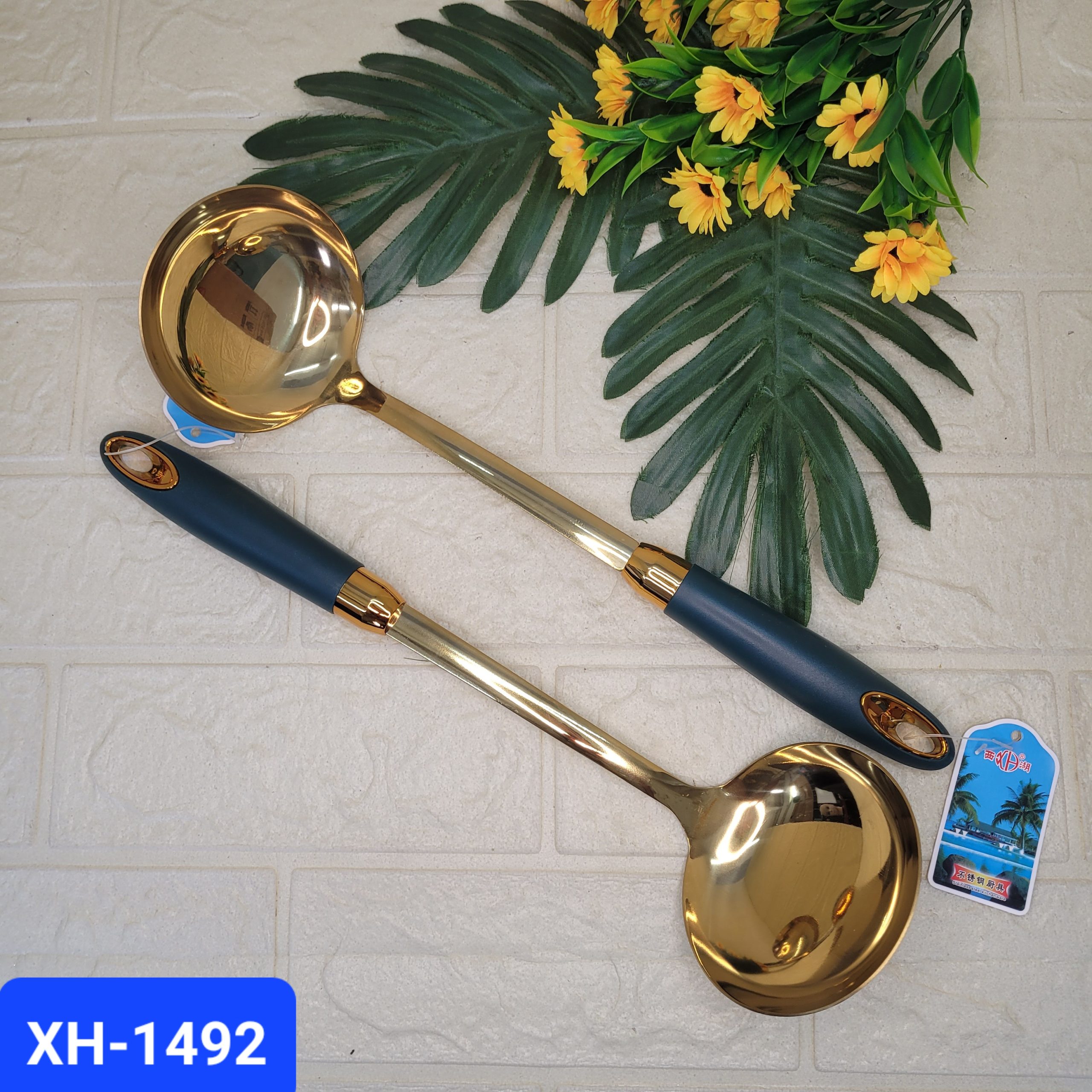 Половник металл. с пластик. ручкой. Арт. XH-1492