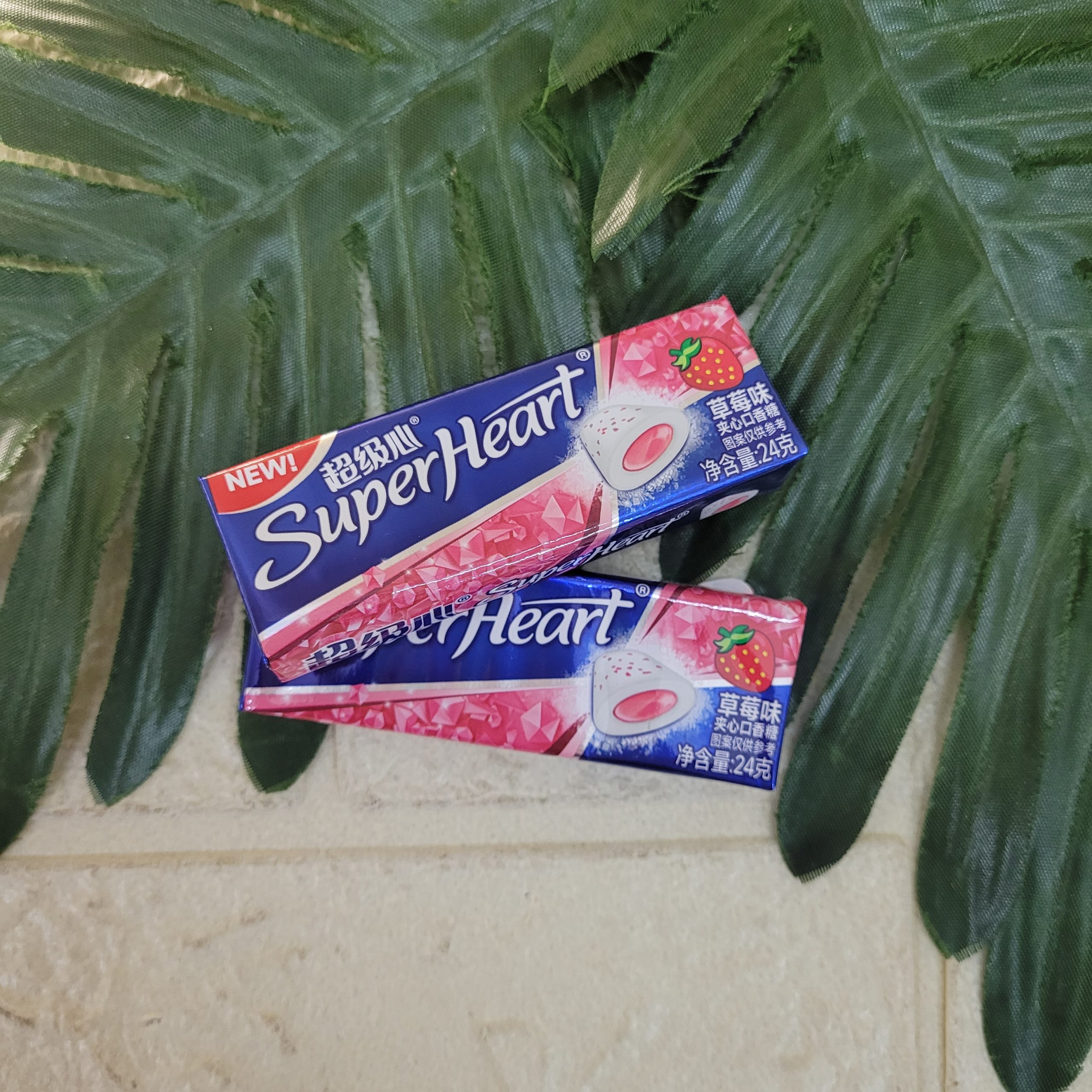 Резинка жевательная Super Heart, клубника 24 г.
