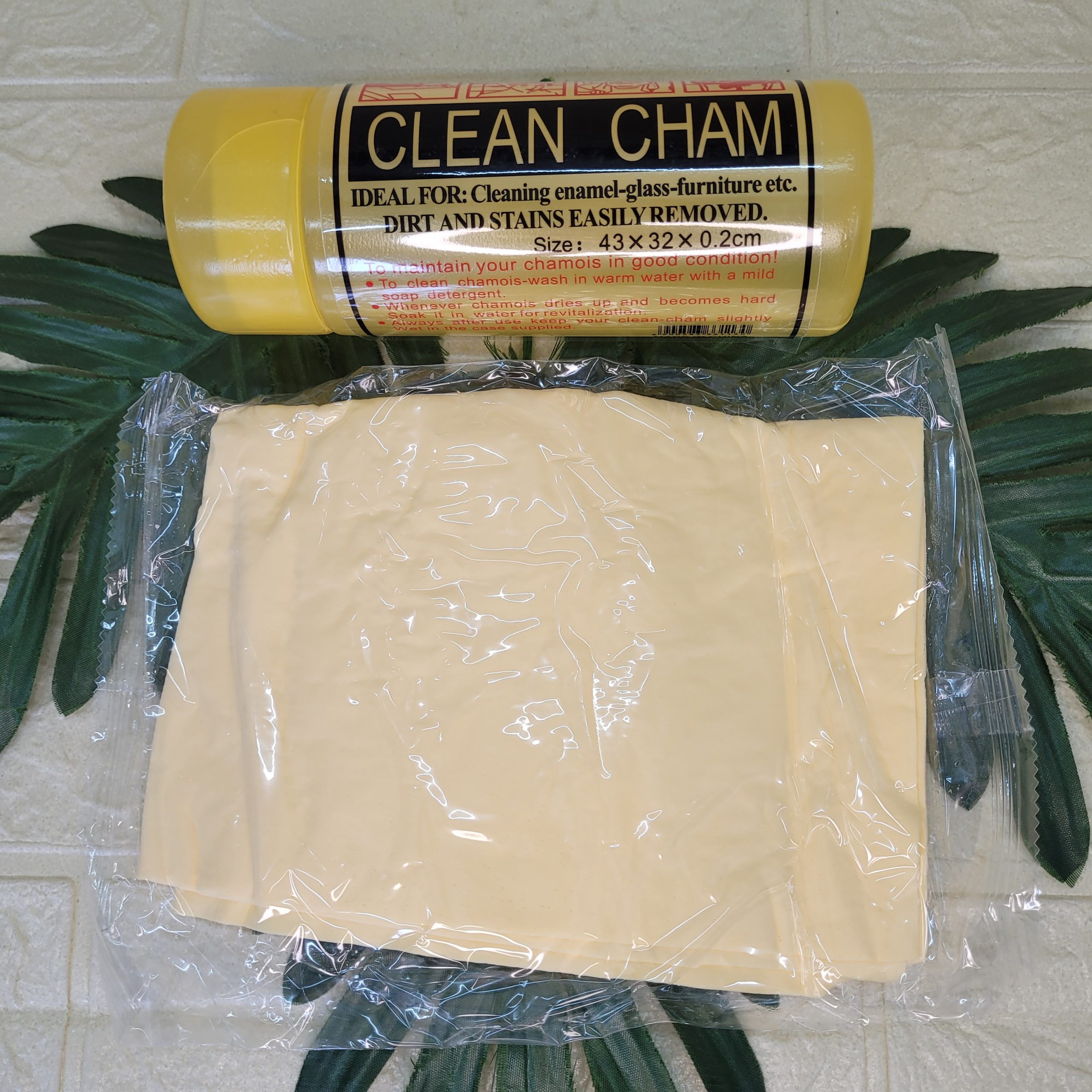 Тряпка для авто Clean Cham 65х42 (туба). Арт. (1190)
