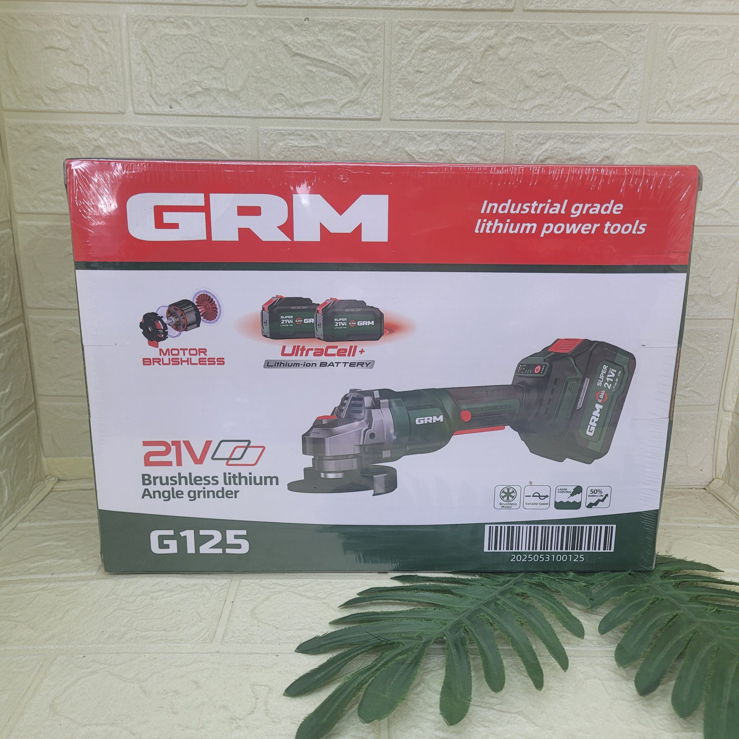 Машина шлифовальная GRM +2 батареи 21v 6Ah. Арт. G125
