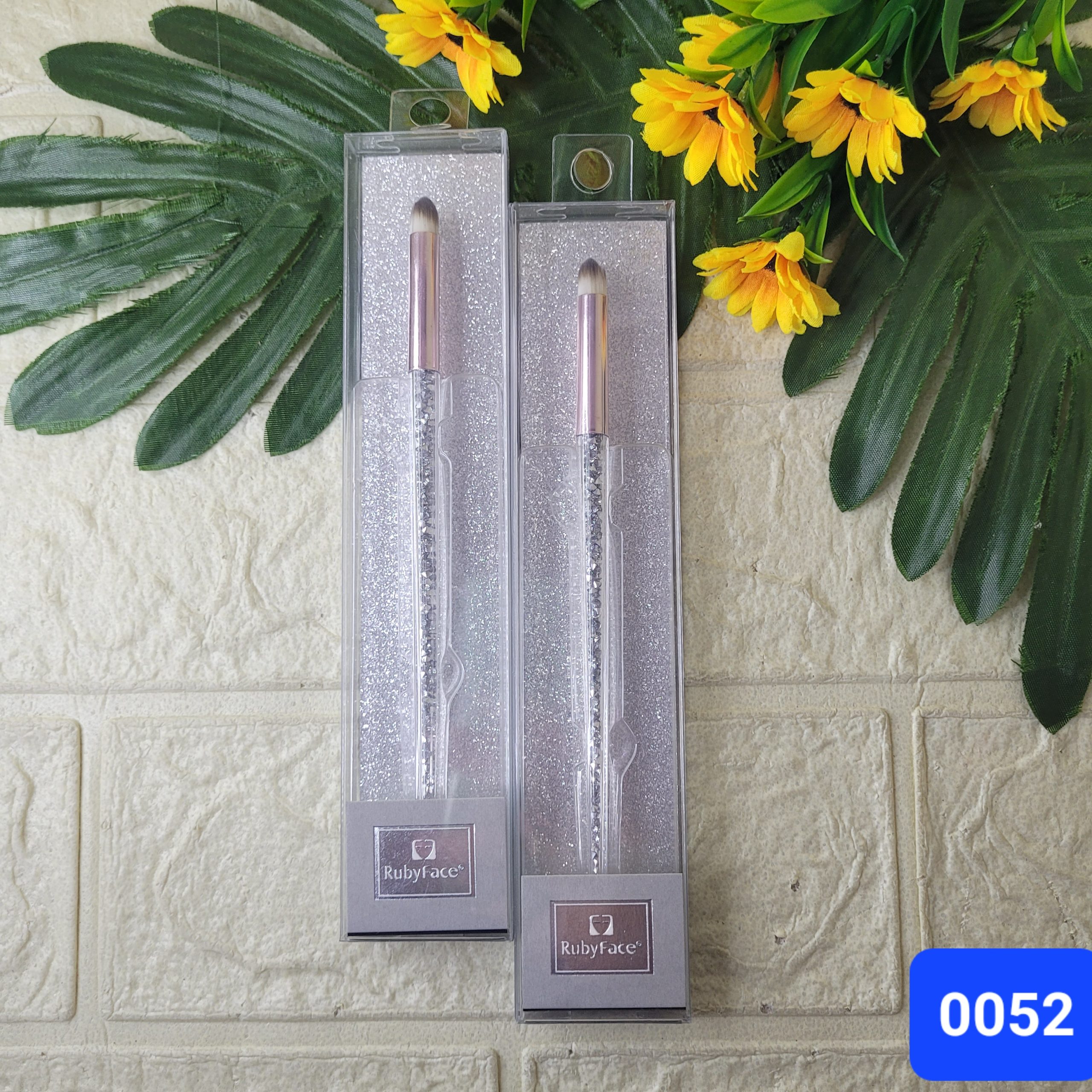 Кисть для макияжа малая Ruby face 17см. Арт. YZ79W/058581