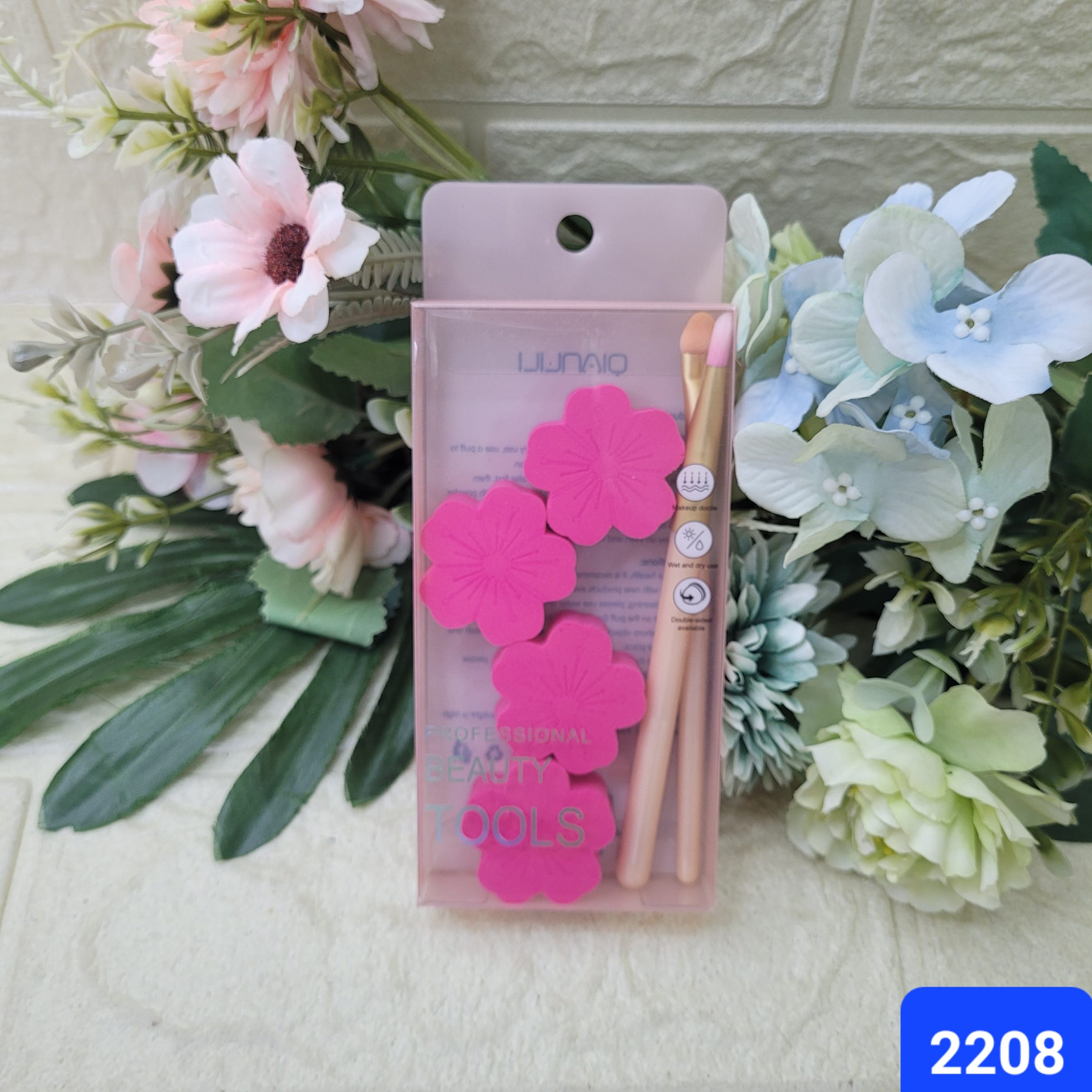 Спонжи для макияжа Qianlili 4 шт+2 кисти. Арт. 2208