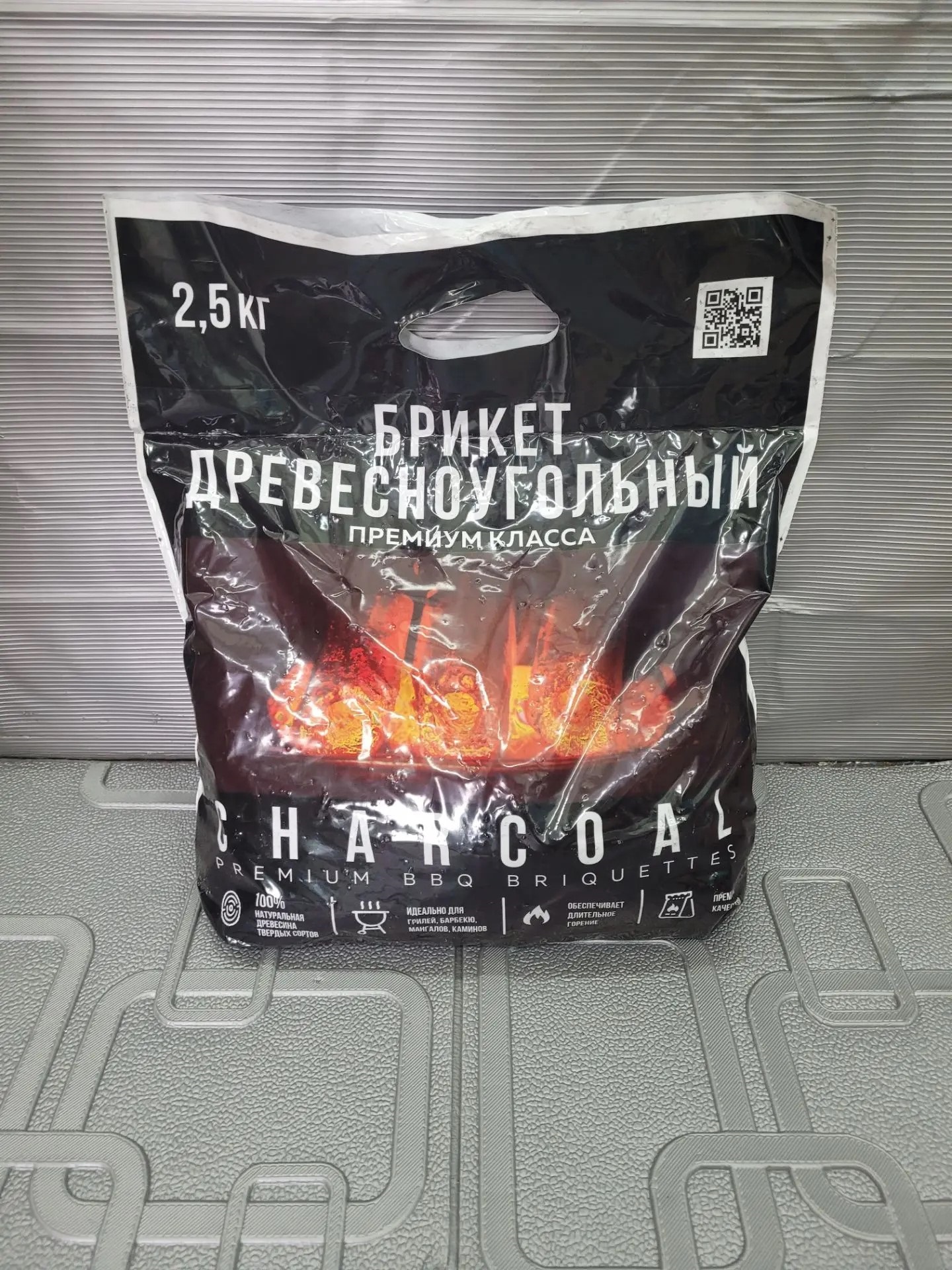 Древесно-угольный брикет 2.5 кг